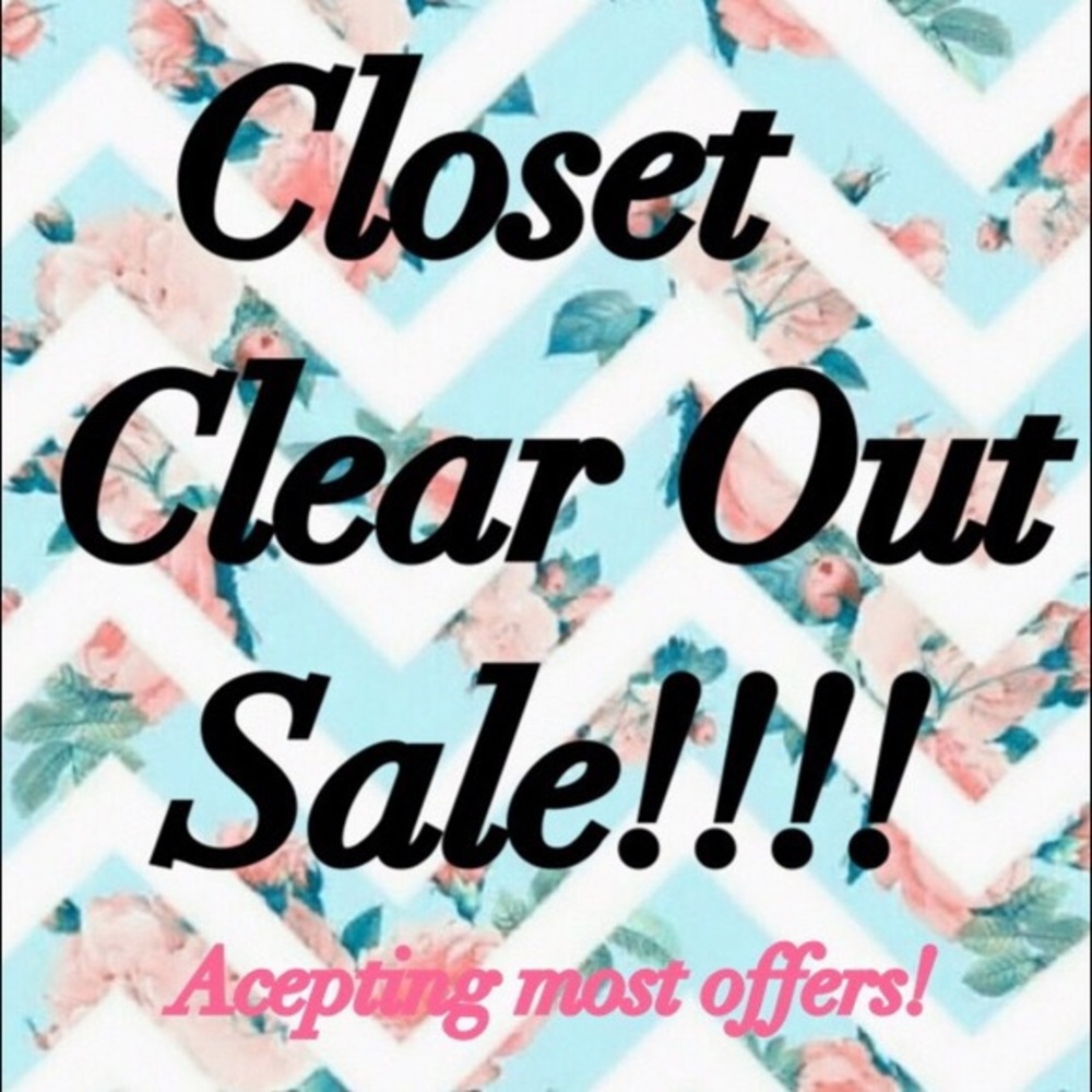 EVERYTHING MUST GO! 💚 donating soon!